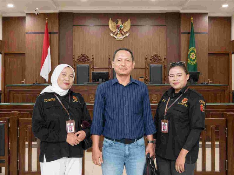 64f0b4a1-5b98-4037-8af6-9b707e2b5ca1